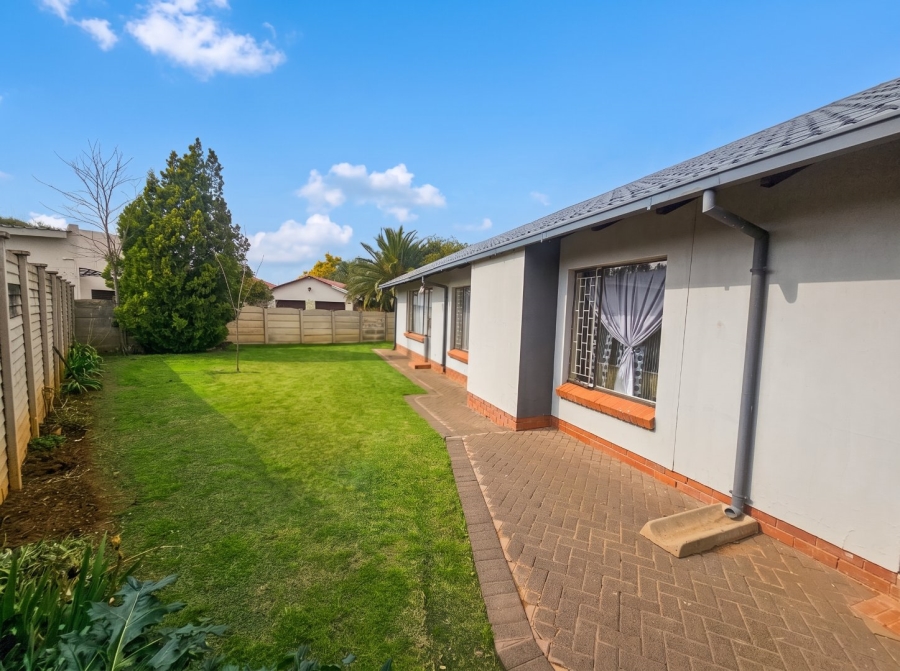 3 Bedroom Property for Sale in Pellissier Free State
